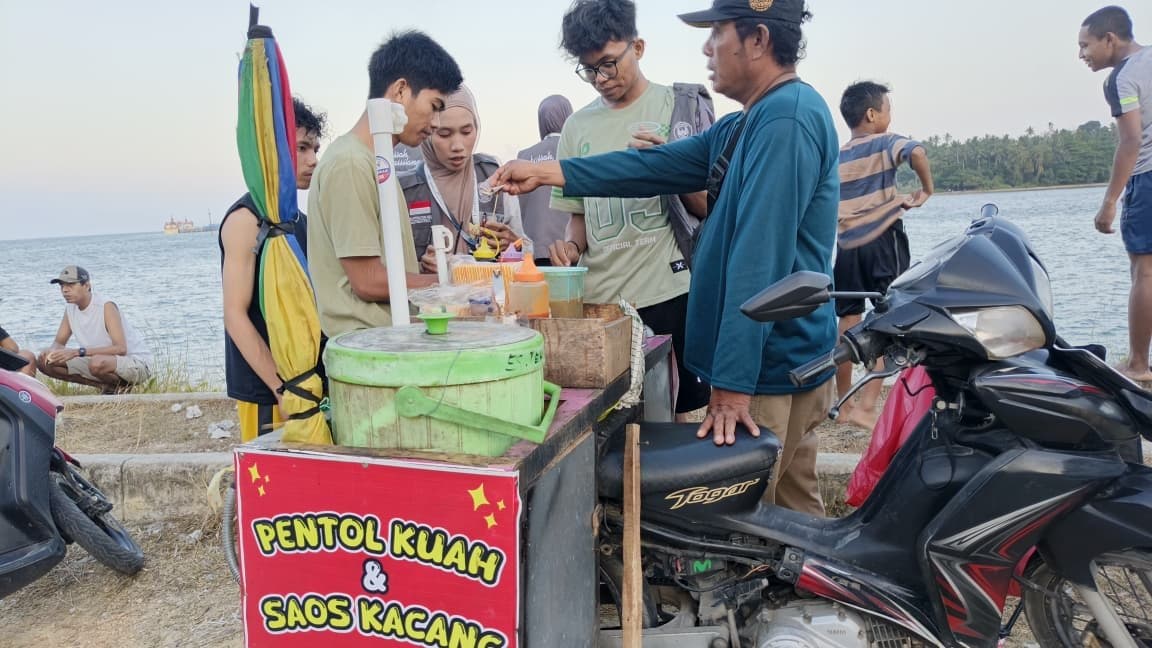 UMKM Pentol Kuah dan Saus Kacang
