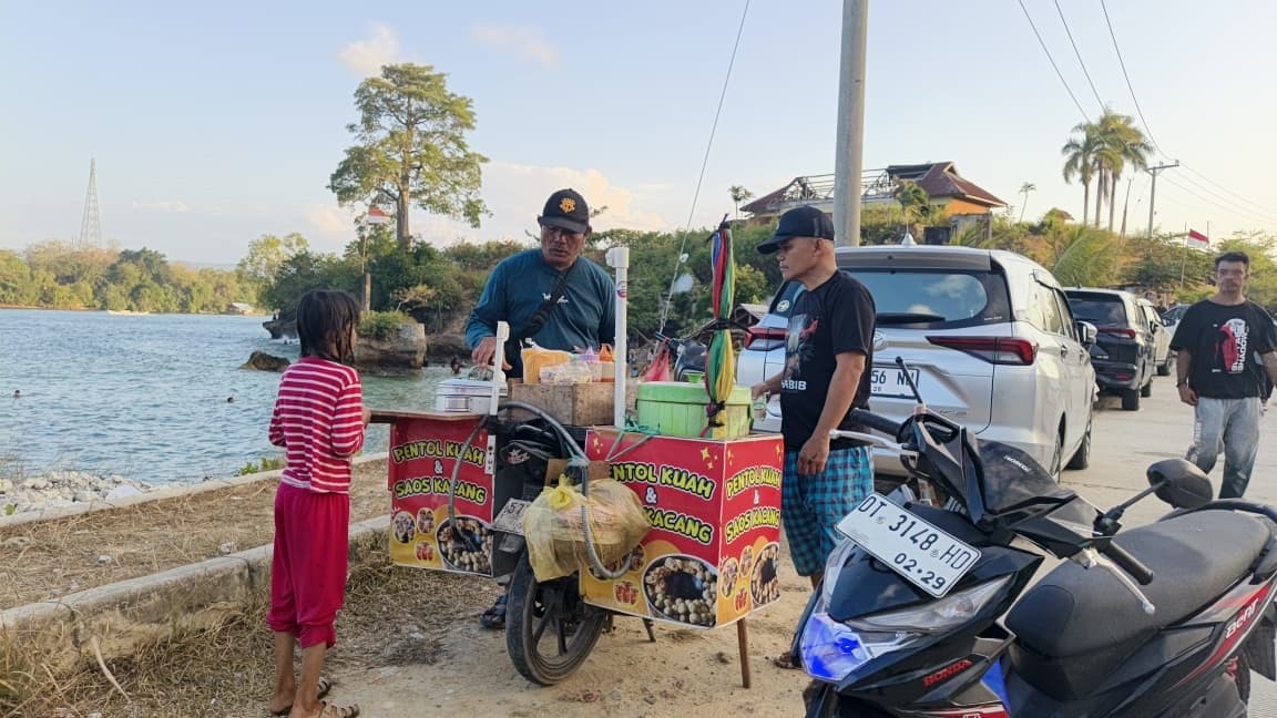 UMKM Pentol Kuah dan Saus Kacang - Foto 1